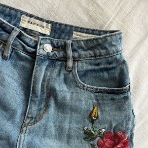 Pacsun floral Jean shorts